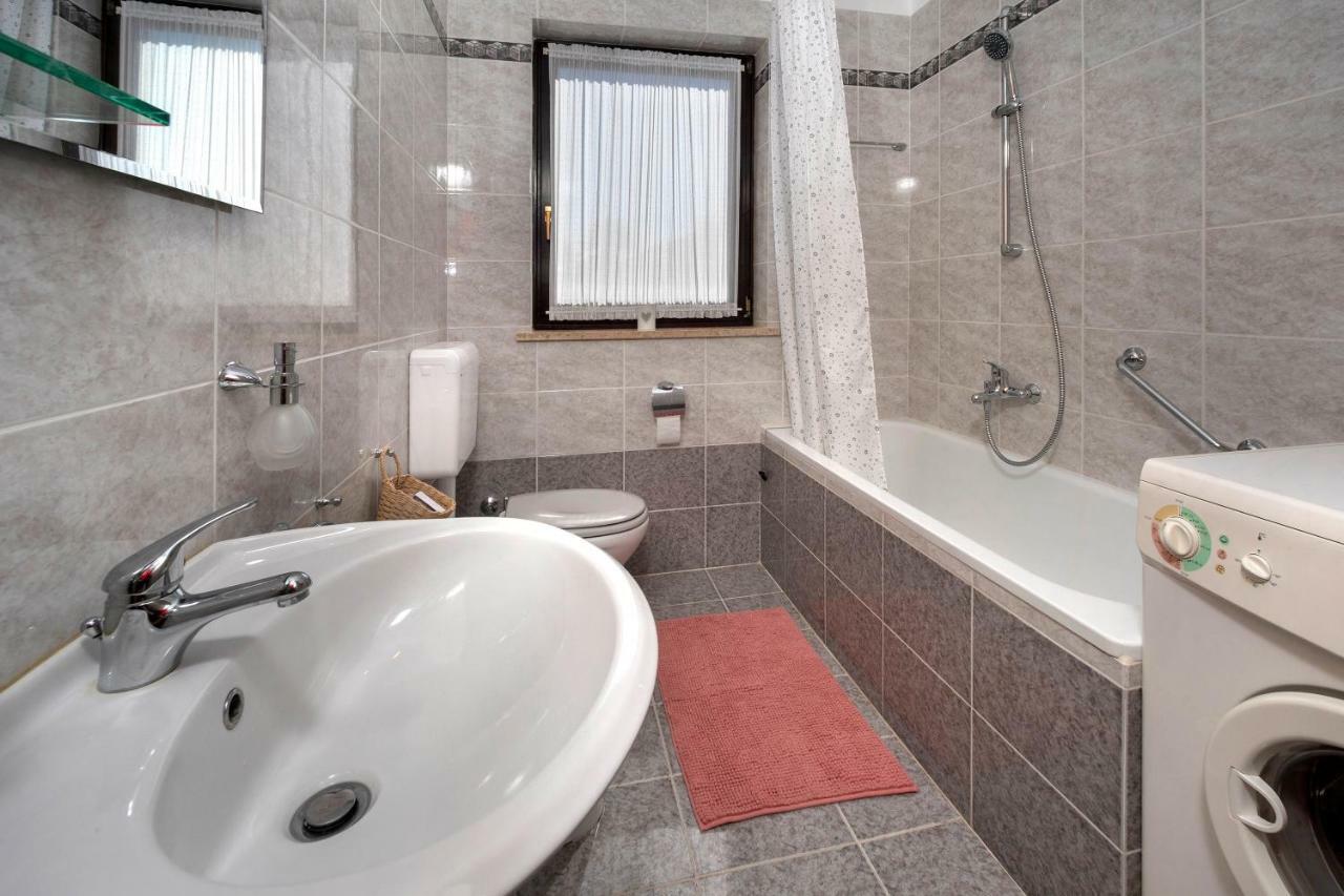 Apartment Kika Пореч Екстериор снимка